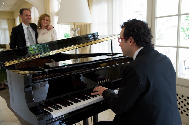 Garda Wedding Pianist - performance photo 16