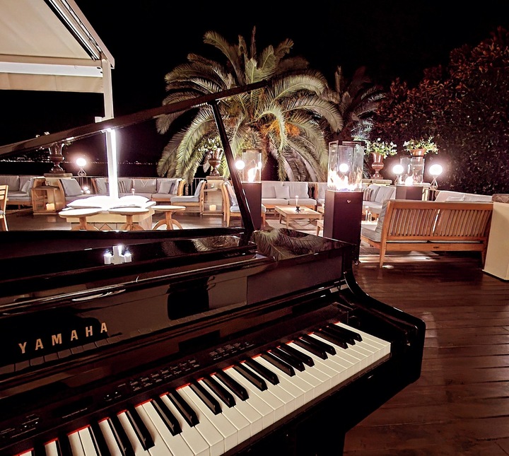 Garda Wedding Pianist - performance photo 5