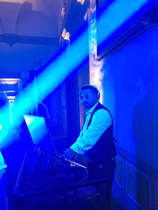 DJ Oro - performance photo 15