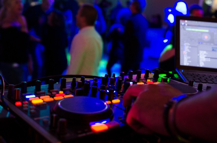 DJ Oro - performance photo 25