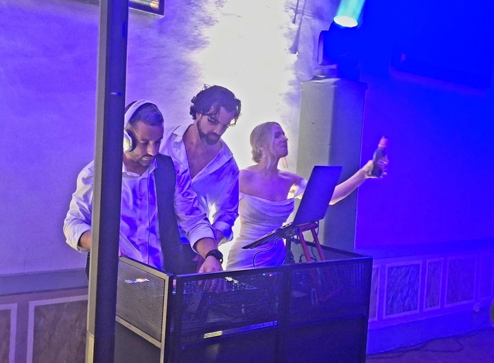DJ Oro - performance photo 16