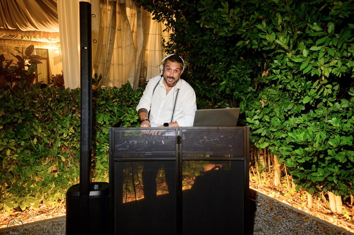 DJ Oro - performance photo 1