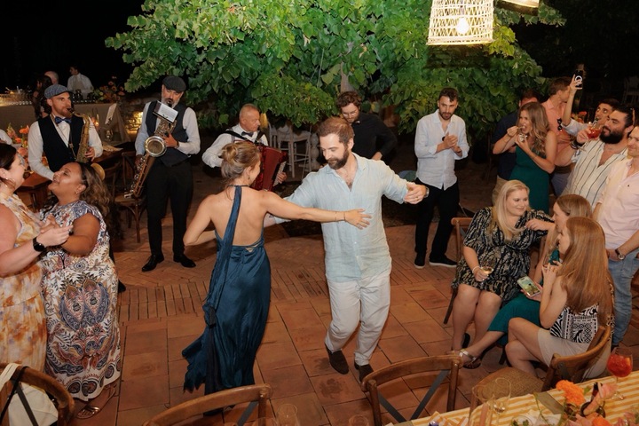 The Tuscan Strollers - performance photo 90