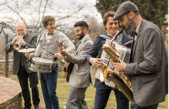 The Tuscan Strollers - performance photo 17