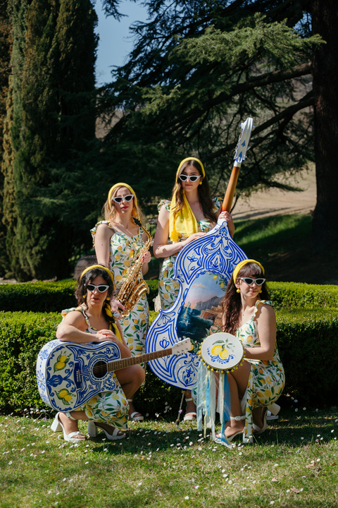 Roaming Divas - performance photo 1