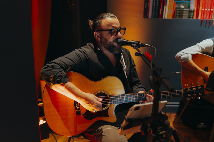 The Milan Duo - performance photo 2