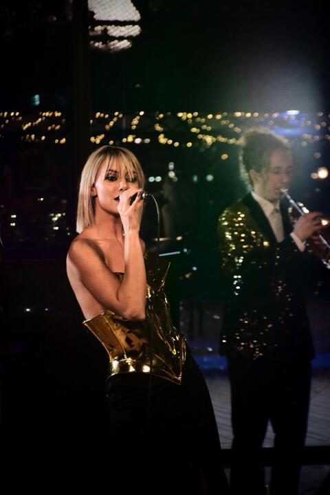 Velvet Riviera - performance photo 3