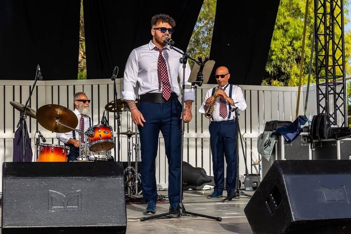 Italian Swing Tap - performance photo 38