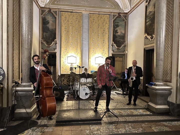 Italian Swing Tap - performance photo 43