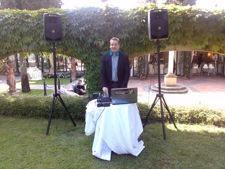 DJ Lozzy - performance photo 12