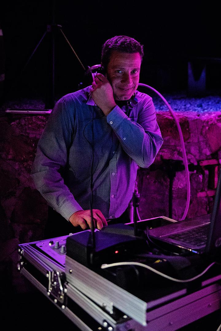 DJ Lozzy - performance photo 6