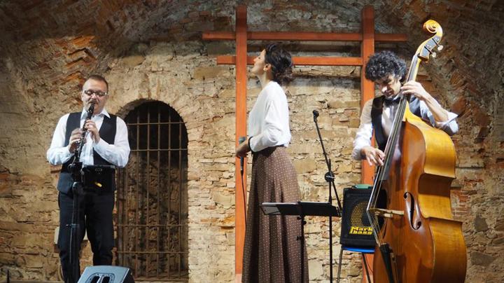 The Florence Jazz Band - performance photo 10