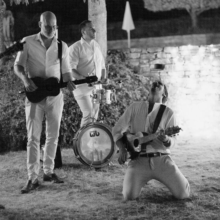 The Artists - performance photo 1