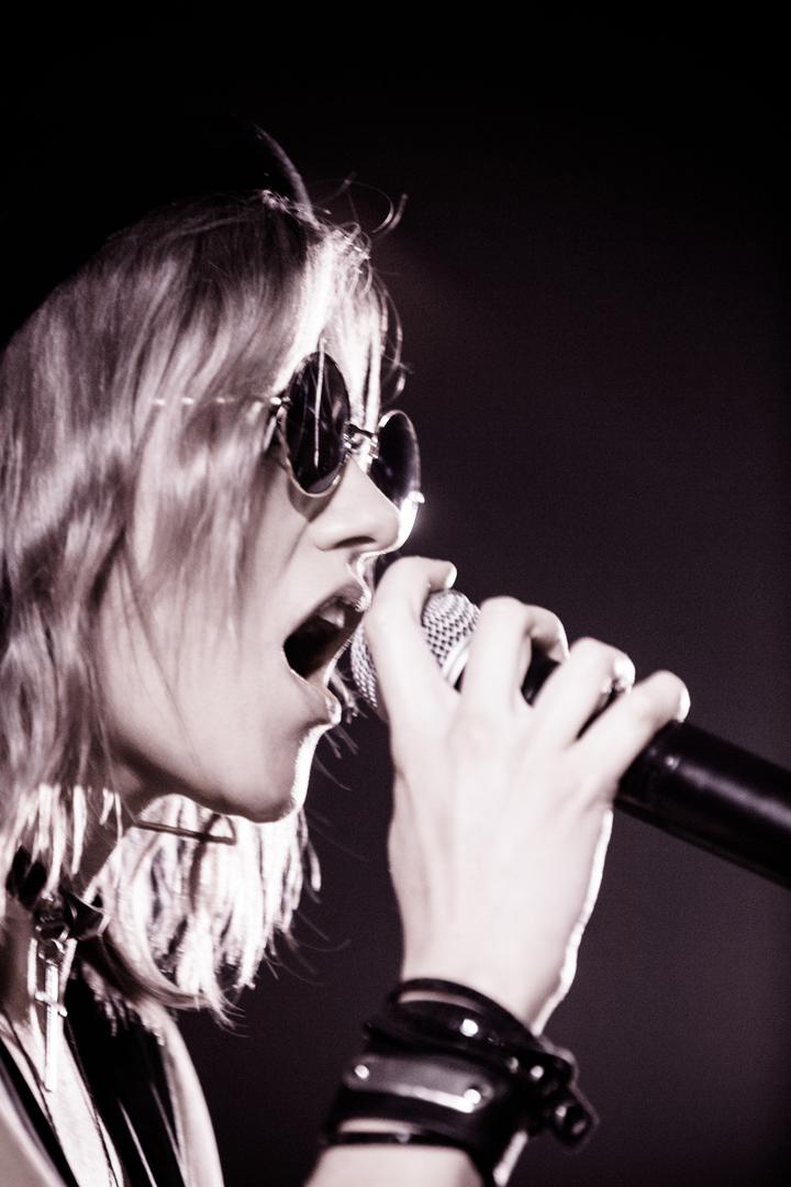 Aptitude - performance photo 23