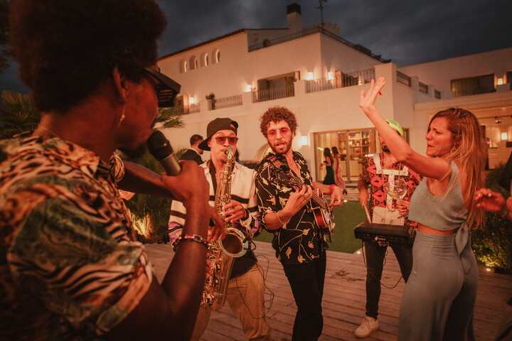 ROAMEO - performance photo 31