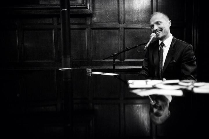 Danny Arthur - performance photo 17