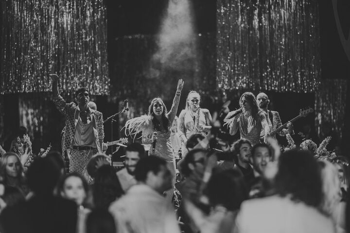 Solid Gold - performance photo 11