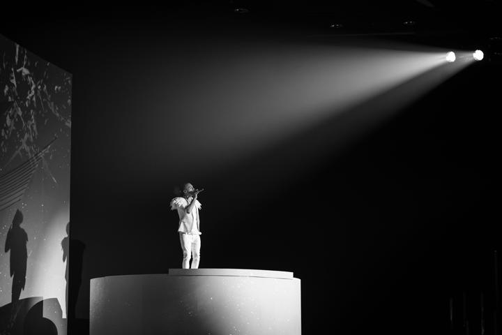 Solid Gold - performance photo 28
