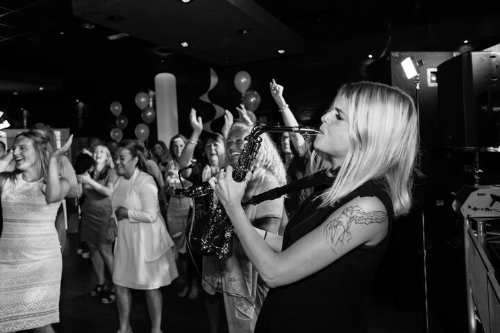 DJ Lenny - performance photo 5