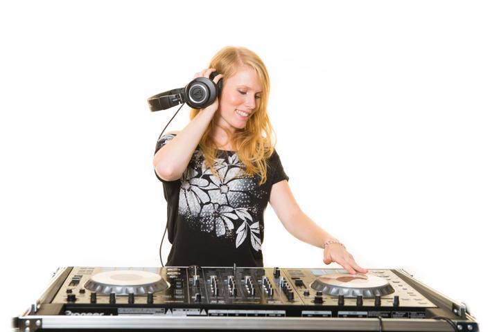 DJ Lenny - performance photo 30