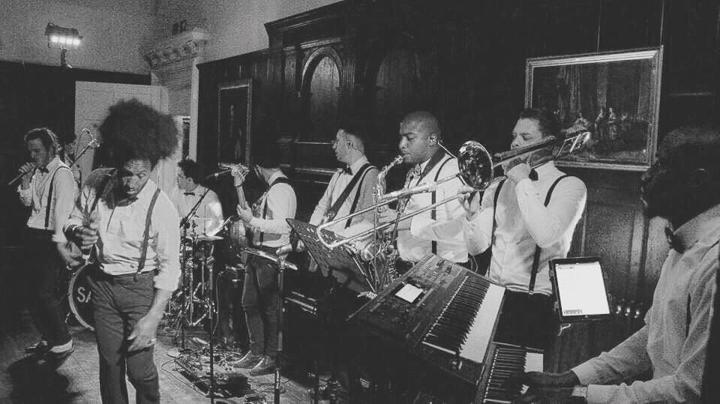 Aurora Showband - performance photo 1