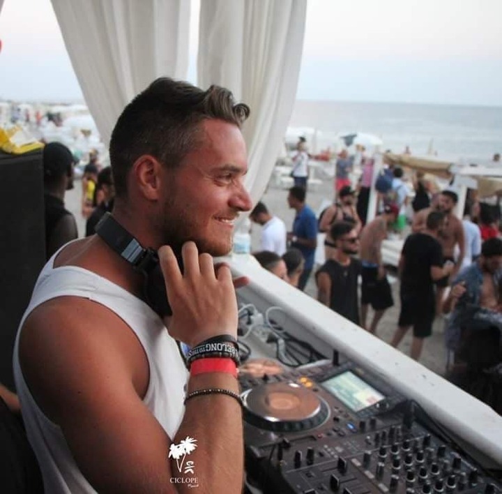 DJ Luke - performance photo 6