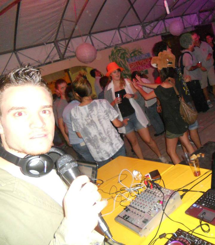 DJ Luke - performance photo 14