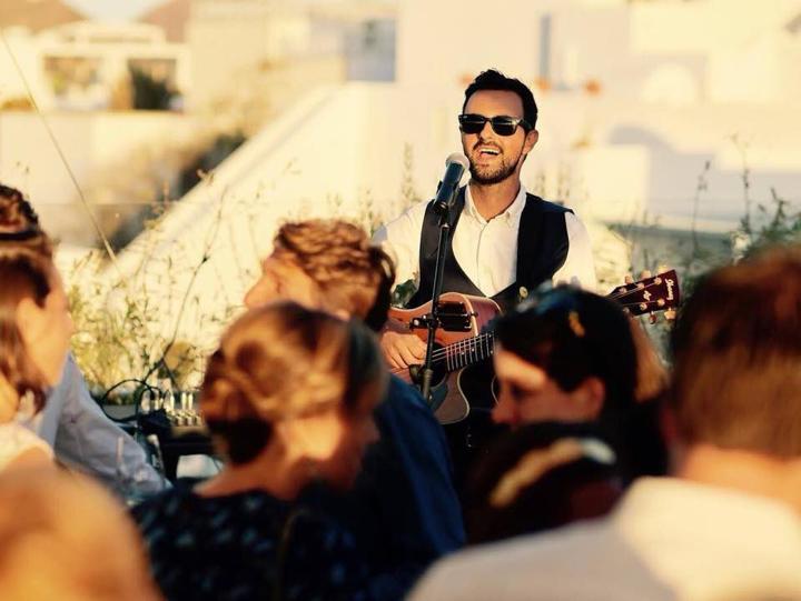 Louis Joun - performance photo 7