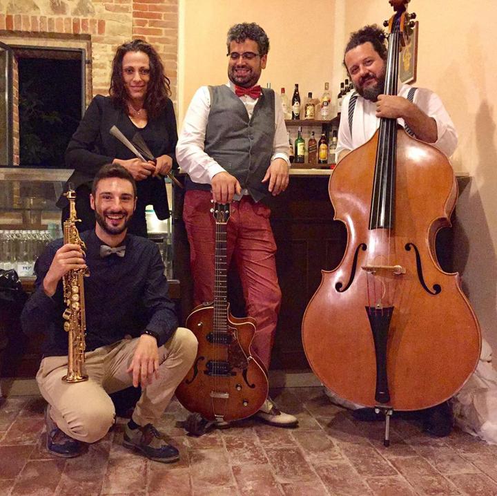 The Tuscany Swing Band - performance photo 4