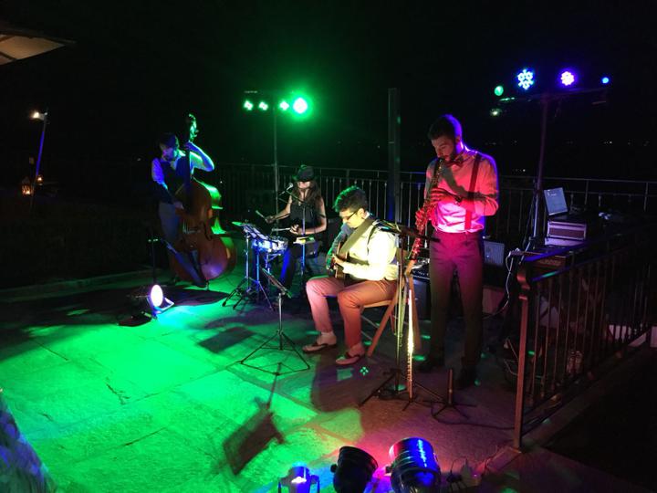 The Tuscany Swing Band - performance photo 16