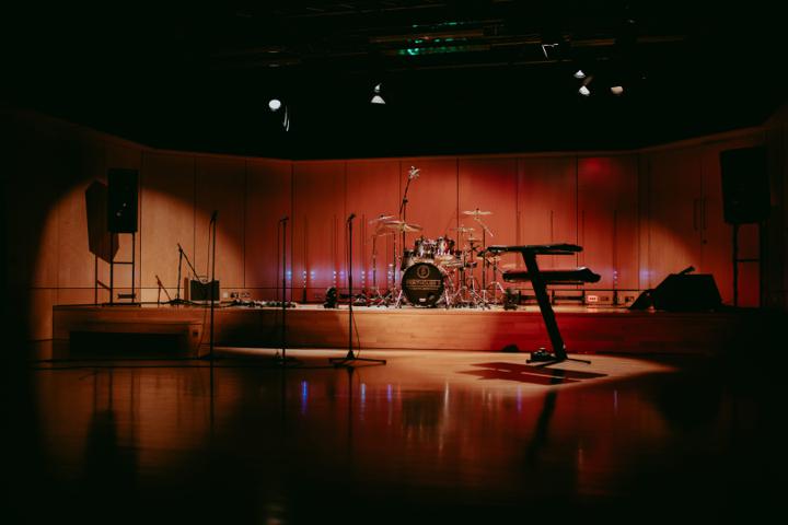 Loophole - performance photo 5